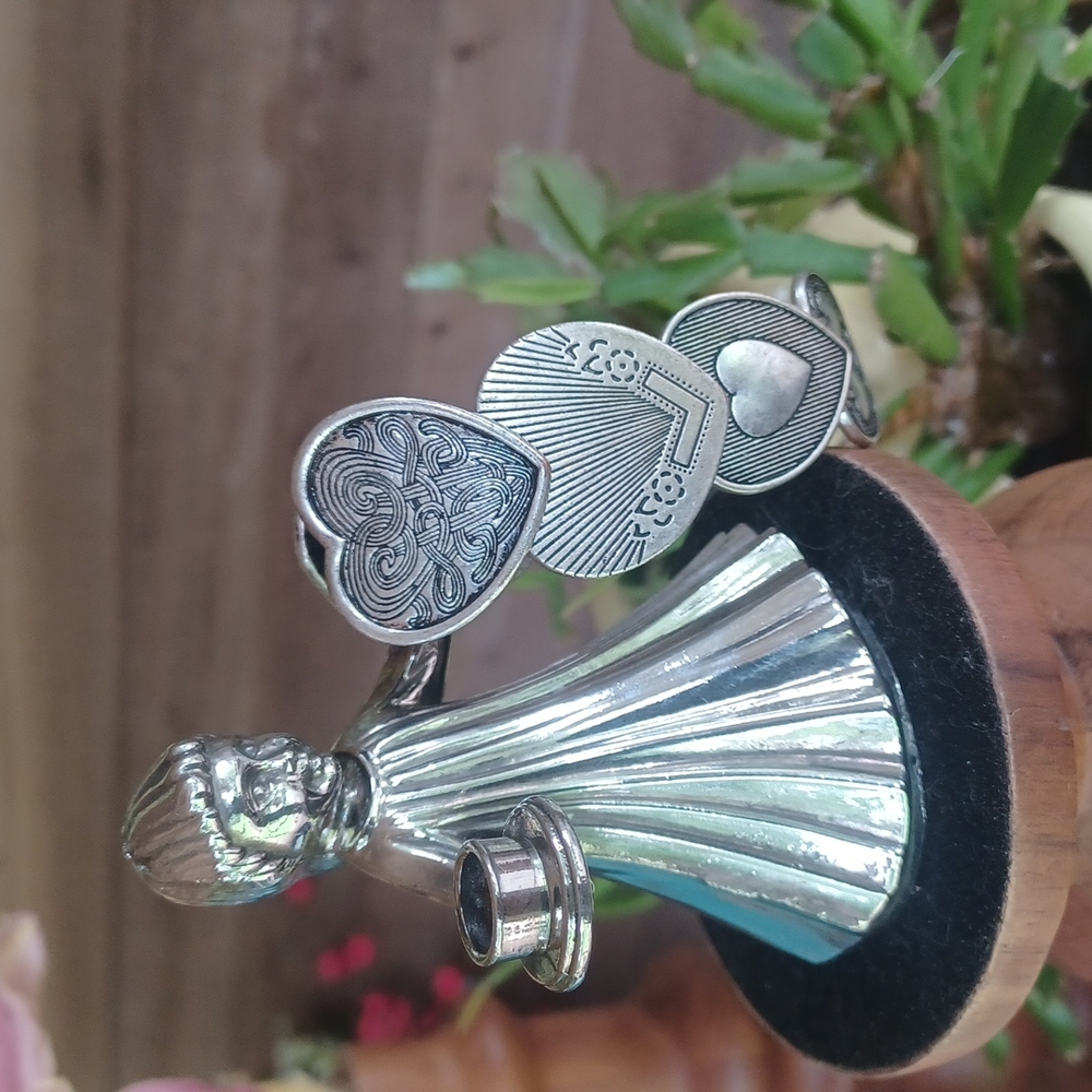 Boho Chic Silver Heart Stretch Bracelet